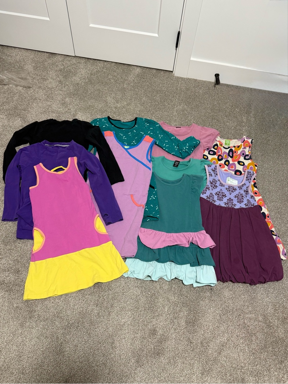 Peekaboo Beans Girls 10-Piece Clothing Bundle Size 6